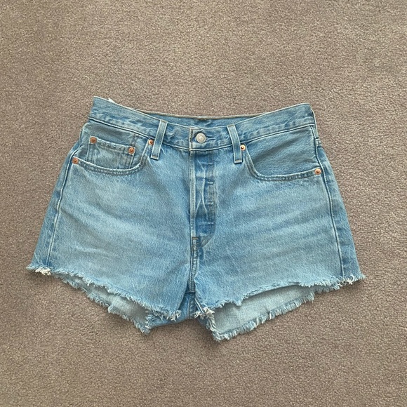 Levi 501 shorts - Picture 2 of 6